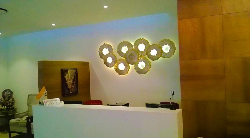 Hotel Srivatsa คาคินาดา ภายนอก รูปภาพ
